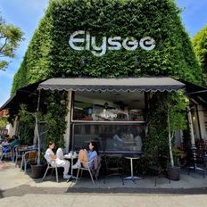 Elyseé Café 1 elysee cafe