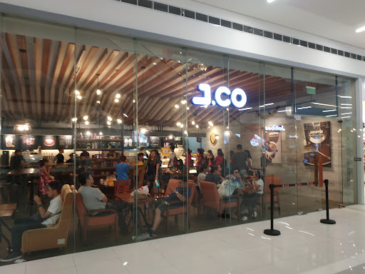 J.CO Donuts & Coffee