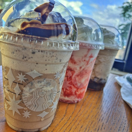 Starbucks Dakong Balay Dumaguete