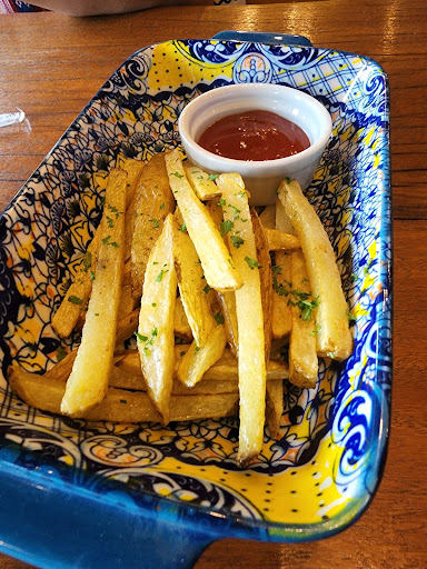 M Signature Cafe & Restaurant