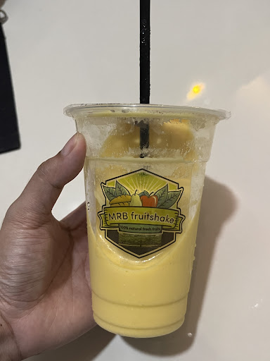 MRB fruitshake-boni ave.