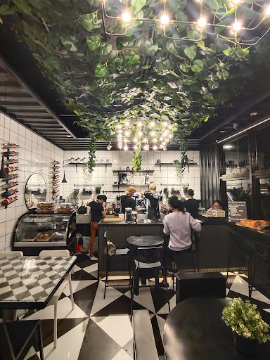 DH Toilet Bar Cafe
