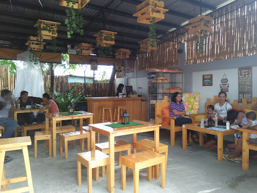 Ta Dudz Garden Cafe